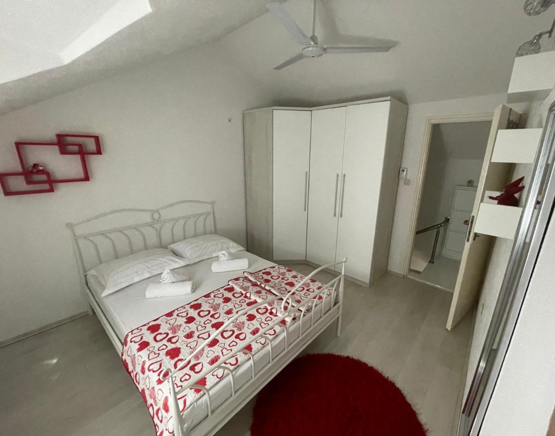 Vacation House Marin With Jacuzzi - Bol, Brac 외부 사진
