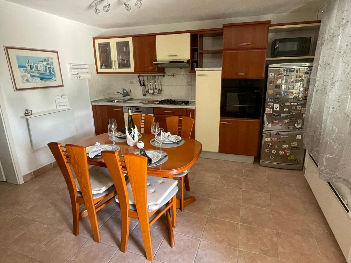 Vacation House Marin With Jacuzzi - Bol, Brac 외부 사진